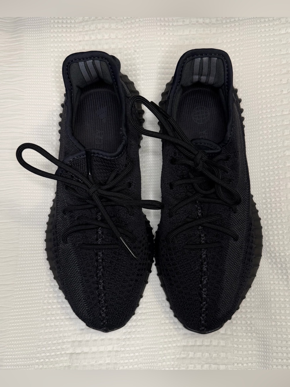 Yeezy Boost 350 V2 Black Sneakers